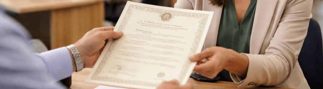 Como emitir uma certidão de breve relato de nascimento, casamento, óbito ou de imóvel?