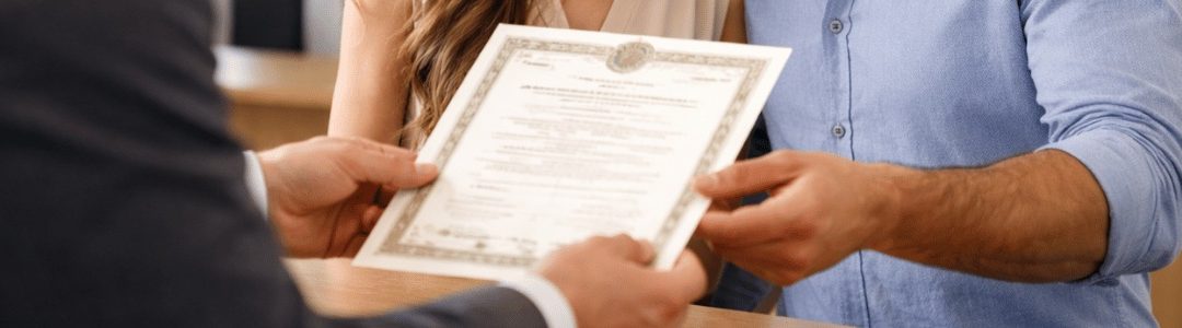 É necessário certidão de nascimento atualizada para casar? Entenda AQUI!