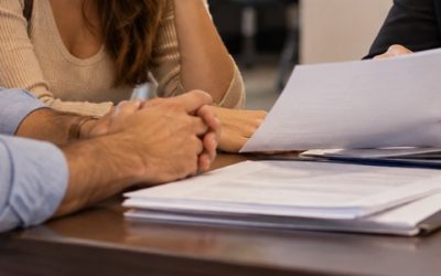 Adiar casamento no civil paga multa: entenda como funciona